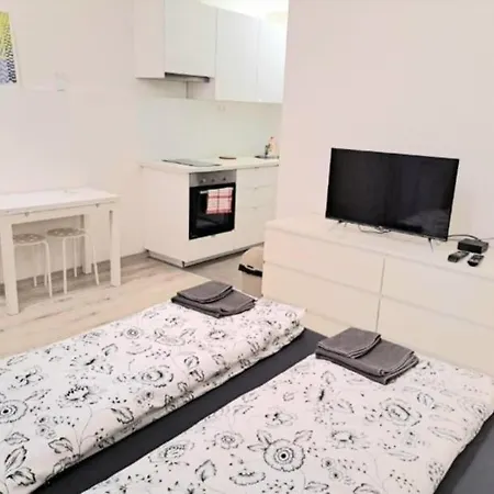 Garsónka V Bratislave *