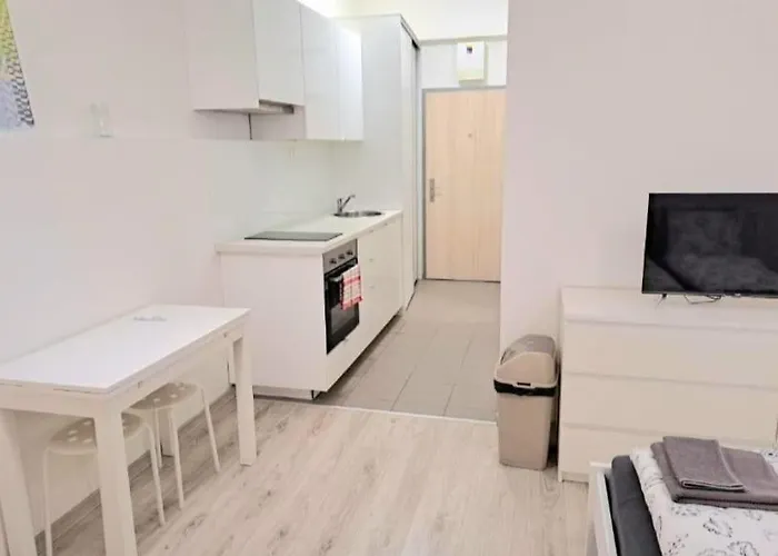 Garsonka V Bratislave * Bratislava